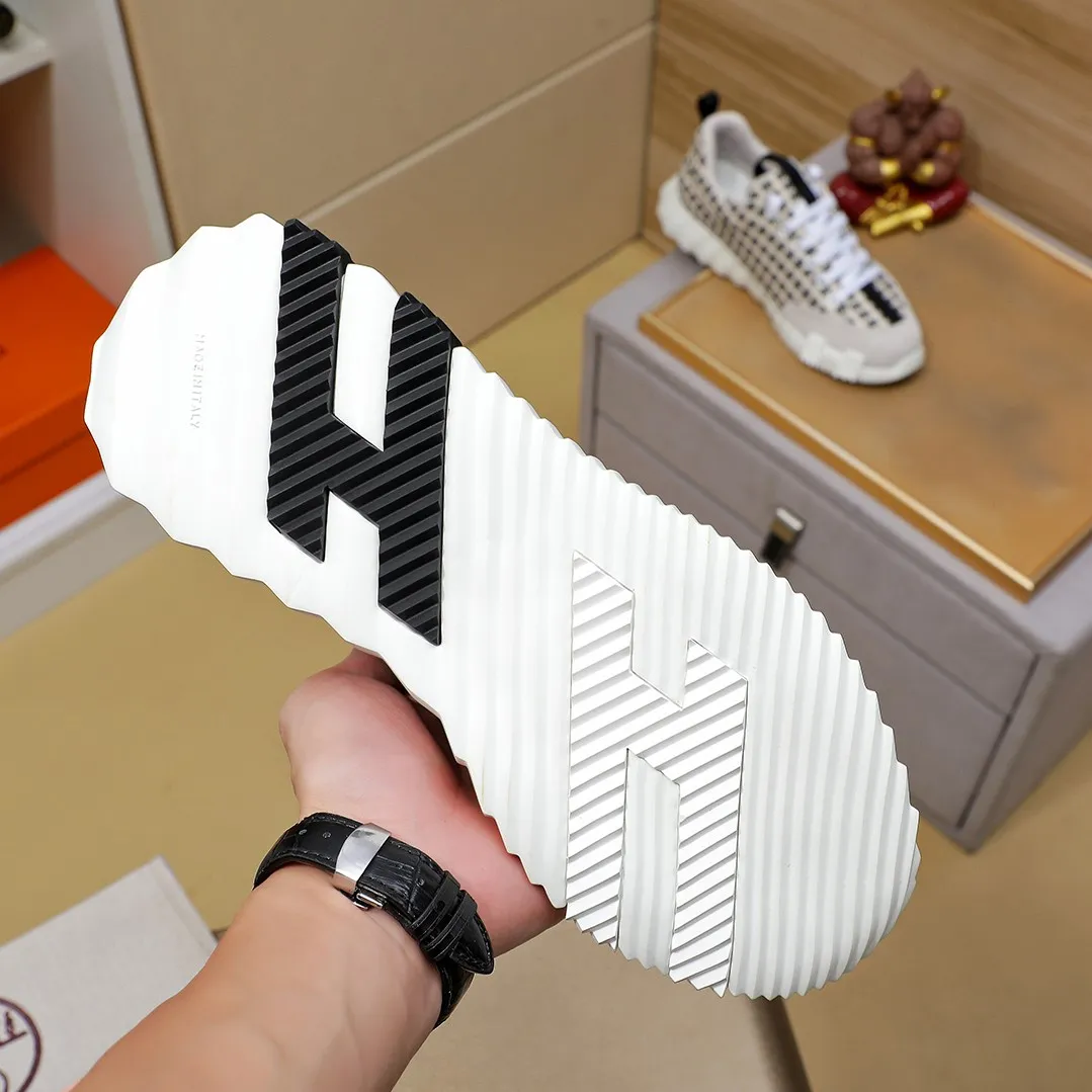 Men's shoes 💰400💰【HERMES】hot-selling men's shoes counter original items! The world's top brands...Luxury quality...//Fashion and high-end footwear 👍💪🏻...give you a low-key luxury comfort experience👍. The upper is made of pure Italian imported first-layer cowhide... 🐑 Leather lining..., comfortable and breathable, high-end and classy... luxurious and noble!! .. OEM factory shipment [Hug] stall.. Original plate. color, code number 38--44